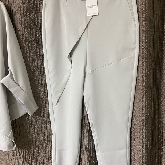 Women’s set - Picture 2 of 5